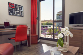 Отель Aparthotel Adagio Aix-en-Provence Centre  Эксан-Прованс